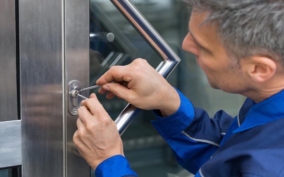 changer barillet porte Salon-de-Provence